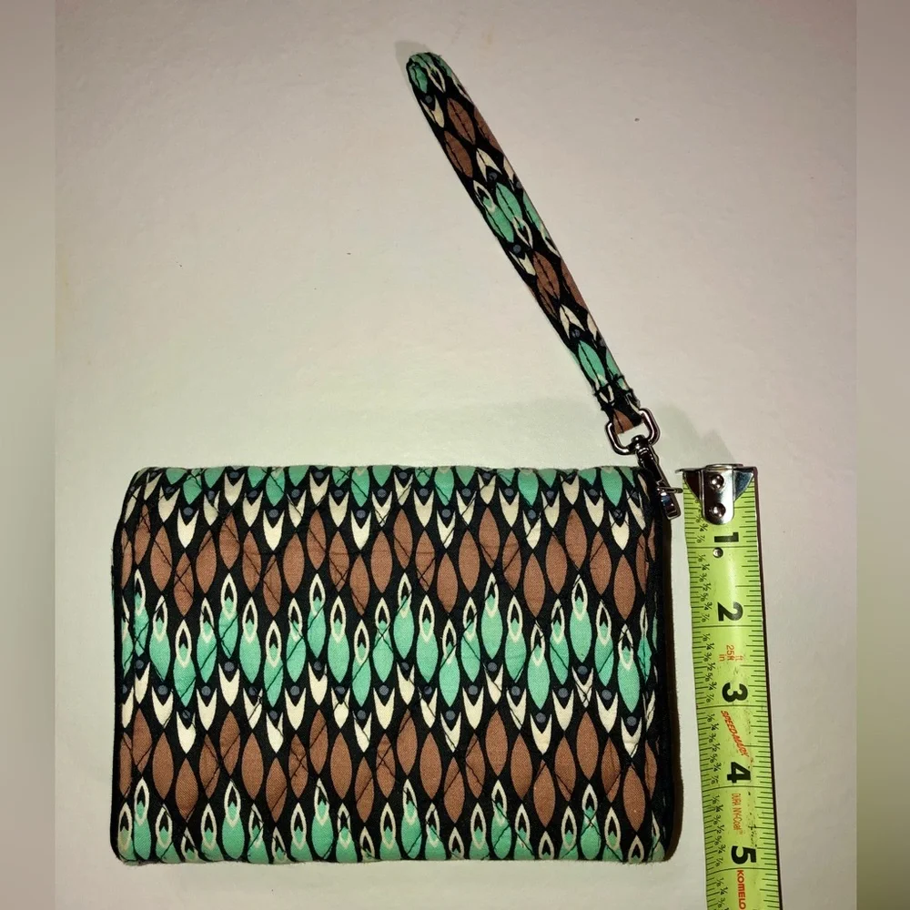 Vera Bradley Your Turn Smartphone Wristlet Sierra Stream Clutch Retired Pattern